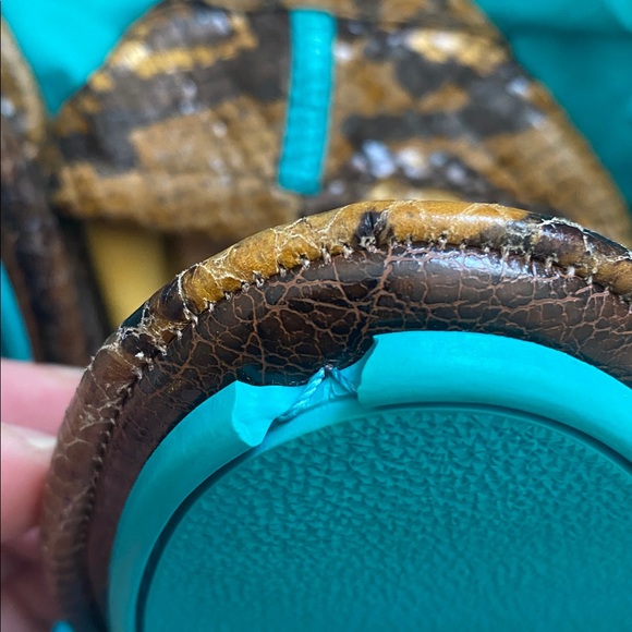 Tieks Mocha snake  size 8 like new left show some damage on the front see photo - Picture 4 of 16